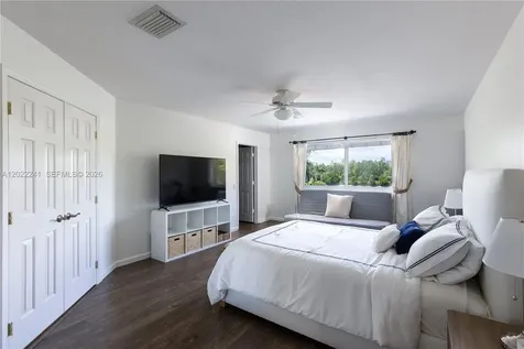 2517 Hunters Run Way Weston FL 33327