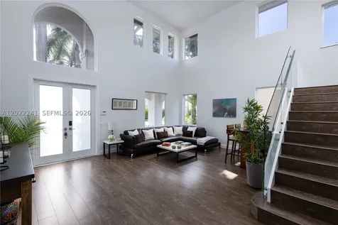 2517 Hunters Run Way Weston FL 33327