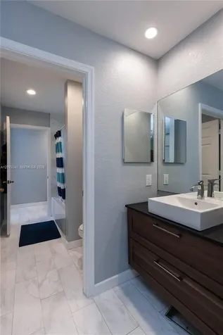 2517 Hunters Run Way Weston FL 33327