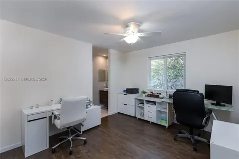 2517 Hunters Run Way Weston FL 33327