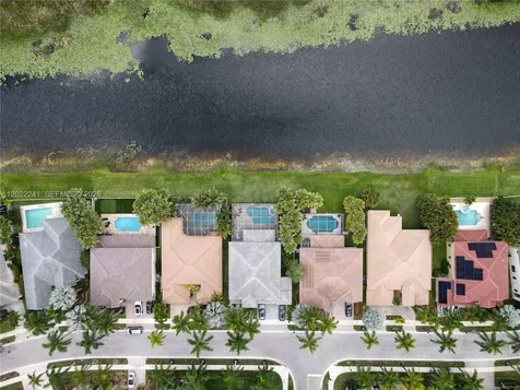 2517 Hunters Run Way Weston FL 33327