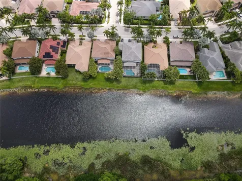 2517 Hunters Run Way Weston FL 33327