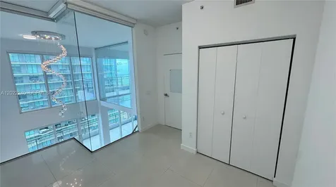 60 SW 13th Street Miami FL 33130