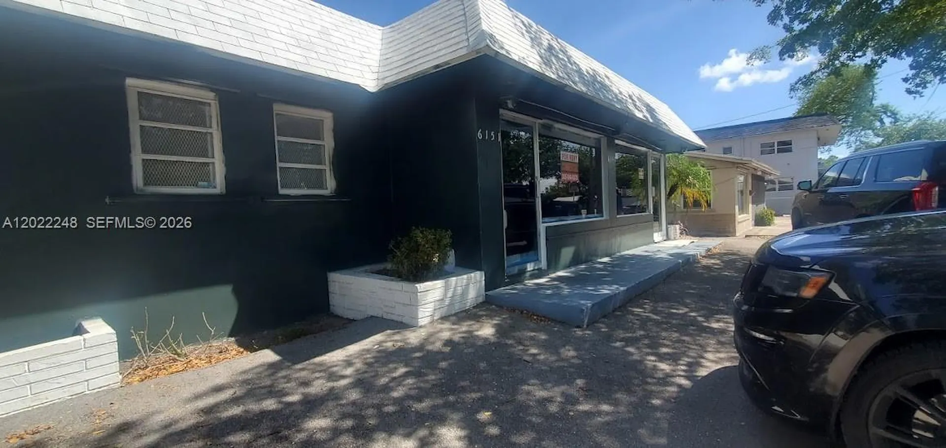 6151 Washington Street Hollywood FL 33023