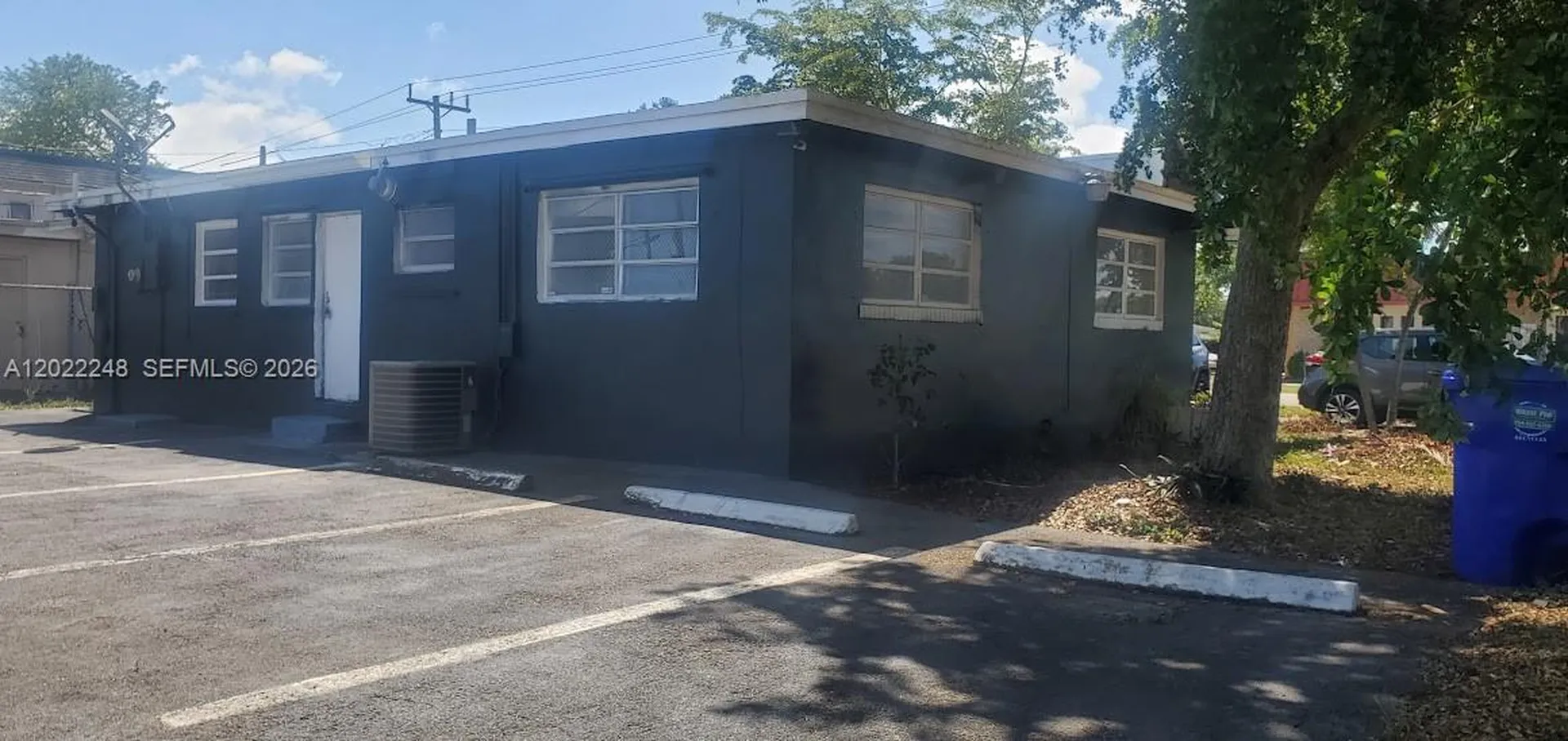 6151 Washington Street Hollywood FL 33023