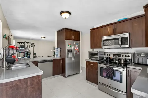 15530 SW 59th Street Miami FL 33193