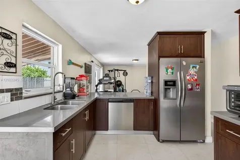 15530 SW 59th Street Miami FL 33193
