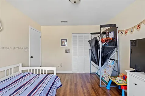 15530 SW 59th Street Miami FL 33193