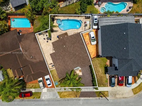 15530 SW 59th Street Miami FL 33193