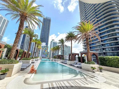 801 S Miami Avenue Miami FL 33130
