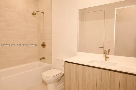 77 SE 5 Street Miami FL 33131