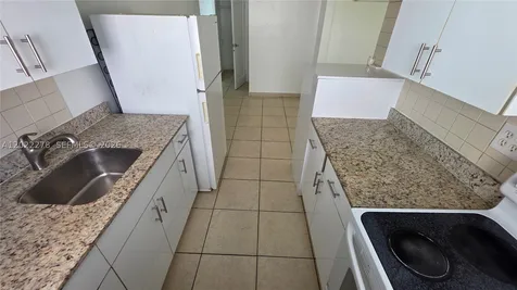 7629 Dickens Avenue Miami Beach FL 33141