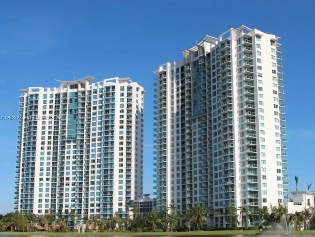 2641 N Flamingo Road Sunrise FL 33323