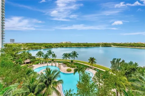 2641 N Flamingo Road Sunrise FL 33323