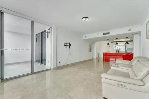 2641 N Flamingo Road Sunrise FL 33323