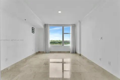 2641 N Flamingo Road Sunrise FL 33323