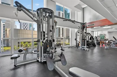 31 SE 5th Street Miami FL 33131