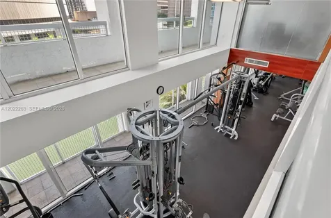 31 SE 5th Street Miami FL 33131