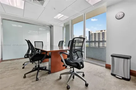 31 SE 5th Street Miami FL 33131