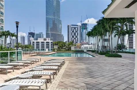 31 SE 5th Street Miami FL 33131