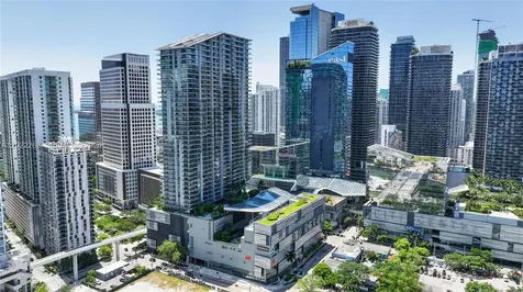 31 SE 5th Street Miami FL 33131