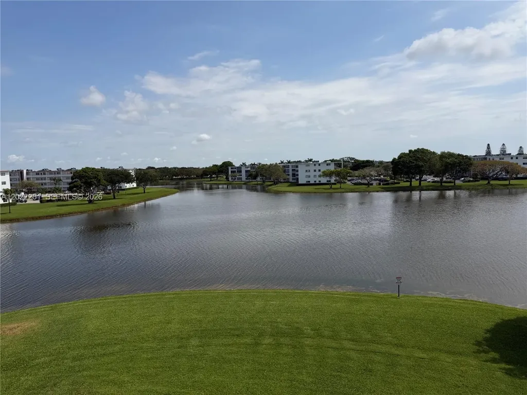 4043 Cornwall C Boca Raton FL 33434