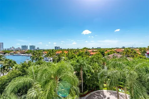3610 Yacht Club Drive Aventura FL 33180
