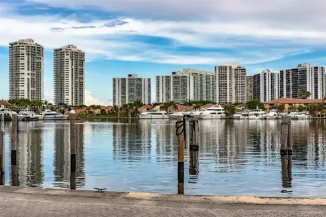 3610 Yacht Club Drive Aventura FL 33180