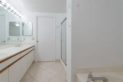 3610 Yacht Club Drive Aventura FL 33180