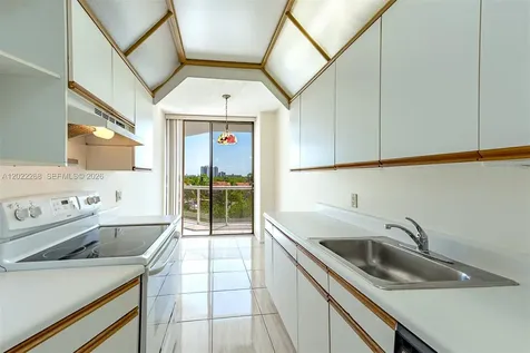 3610 Yacht Club Drive Aventura FL 33180