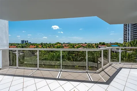 3610 Yacht Club Drive Aventura FL 33180