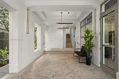 650 SW 1st Street Miami FL 33130