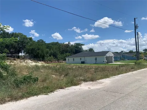 116 Clinton Avenue Lake Placid FL 33852
