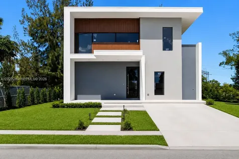 201 NW 14 Way Dania Beach FL 33004