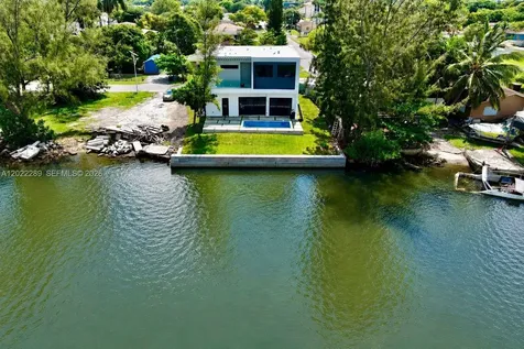 201 NW 14 Way Dania Beach FL 33004