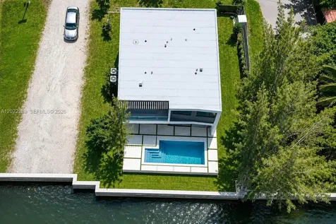 201 NW 14 Way Dania Beach FL 33004