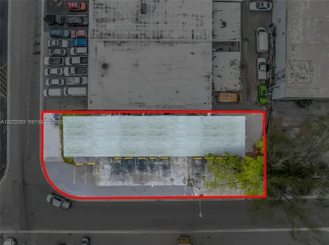 7550 W 2nd Court Hialeah FL 33014