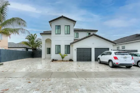18355 NW 89th Avenue Hialeah FL 33018