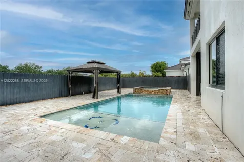 18355 NW 89th Avenue Hialeah FL 33018