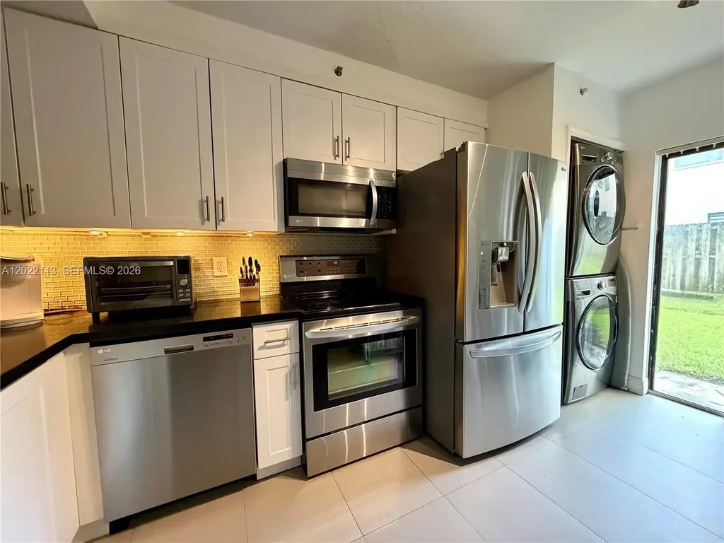 22841 SW 88th Place Cutler Bay FL 33190