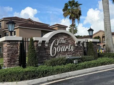 22841 SW 88th Place Cutler Bay FL 33190