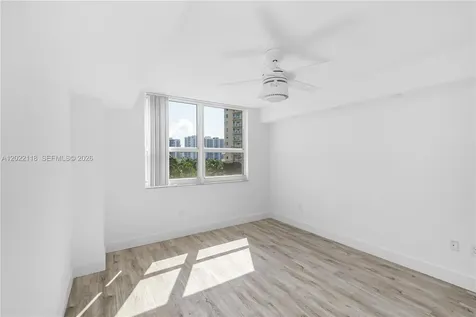 19501 W Country Club Drive Aventura FL 33180