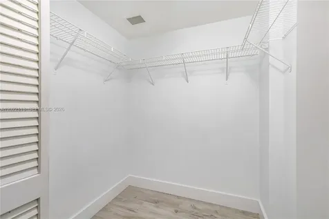 19501 W Country Club Drive Aventura FL 33180