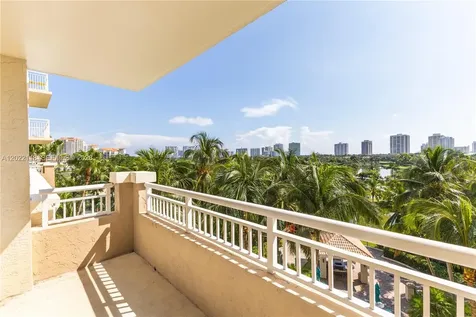 19501 W Country Club Drive Aventura FL 33180