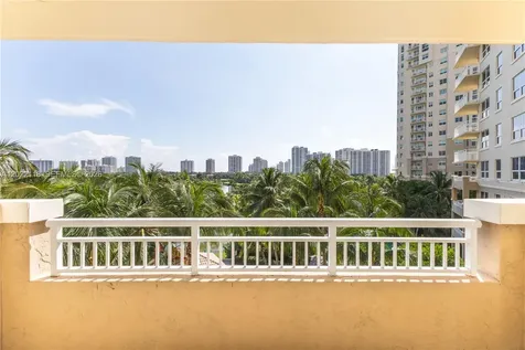 19501 W Country Club Drive Aventura FL 33180