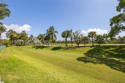 19501 W Country Club Drive Aventura FL 33180
