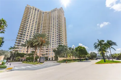 19501 W Country Club Drive Aventura FL 33180