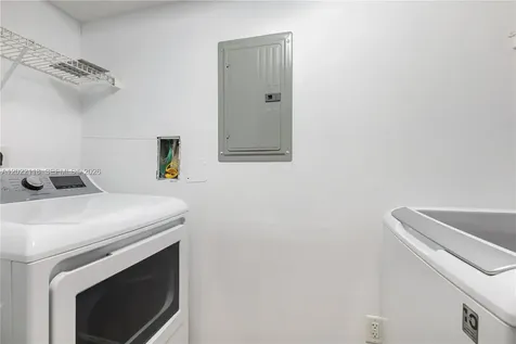 19501 W Country Club Drive Aventura FL 33180