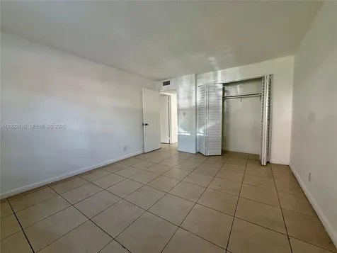 18101 NW 68th Avenue Hialeah FL 33015