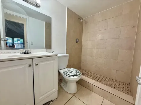 18101 NW 68th Avenue Hialeah FL 33015